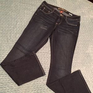 • Arizona Bootcut Jeans •